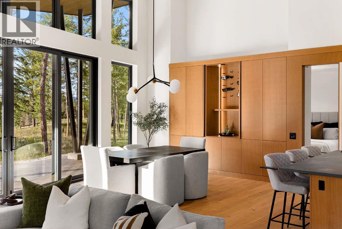 818 Predator Ridge Drive, Vernon, BC - Indoor