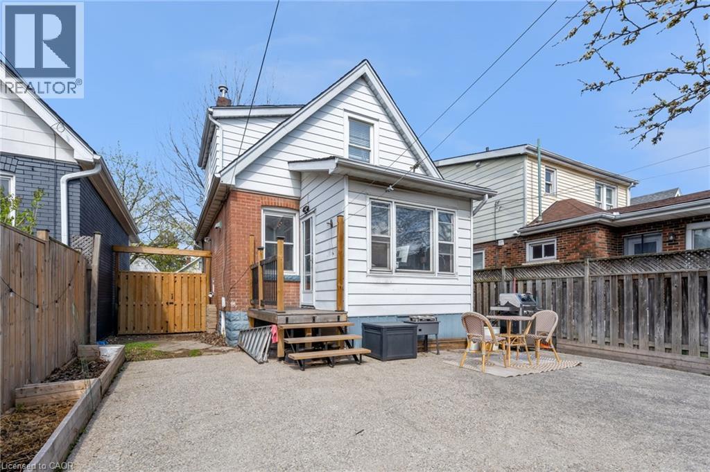 22 Cope Street, Hamilton, ON - Outdoor