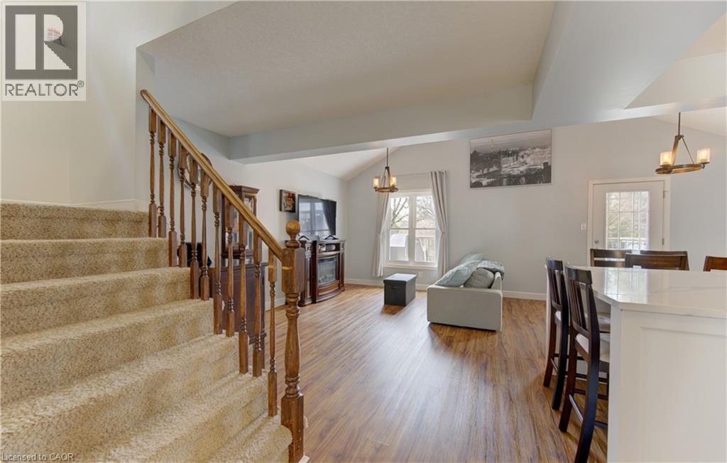 512 Hidden Creek Drive, Kitchener, ON - Indoor Photo Showing Other Room