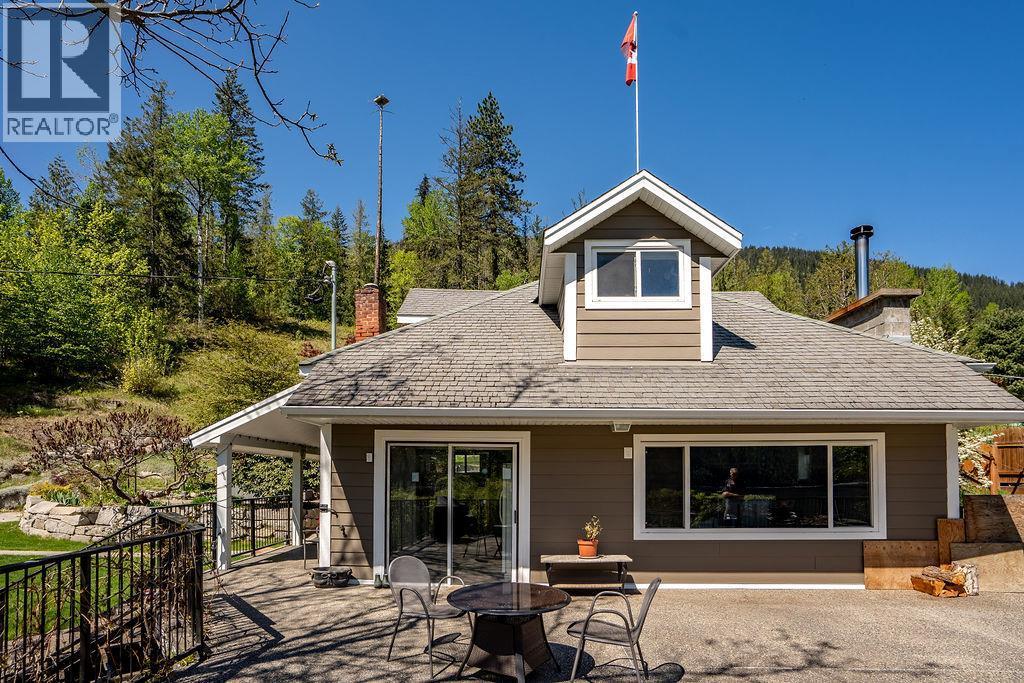 2465 3A Highway, Nelson, BC - Outdoor With Deck Patio Veranda