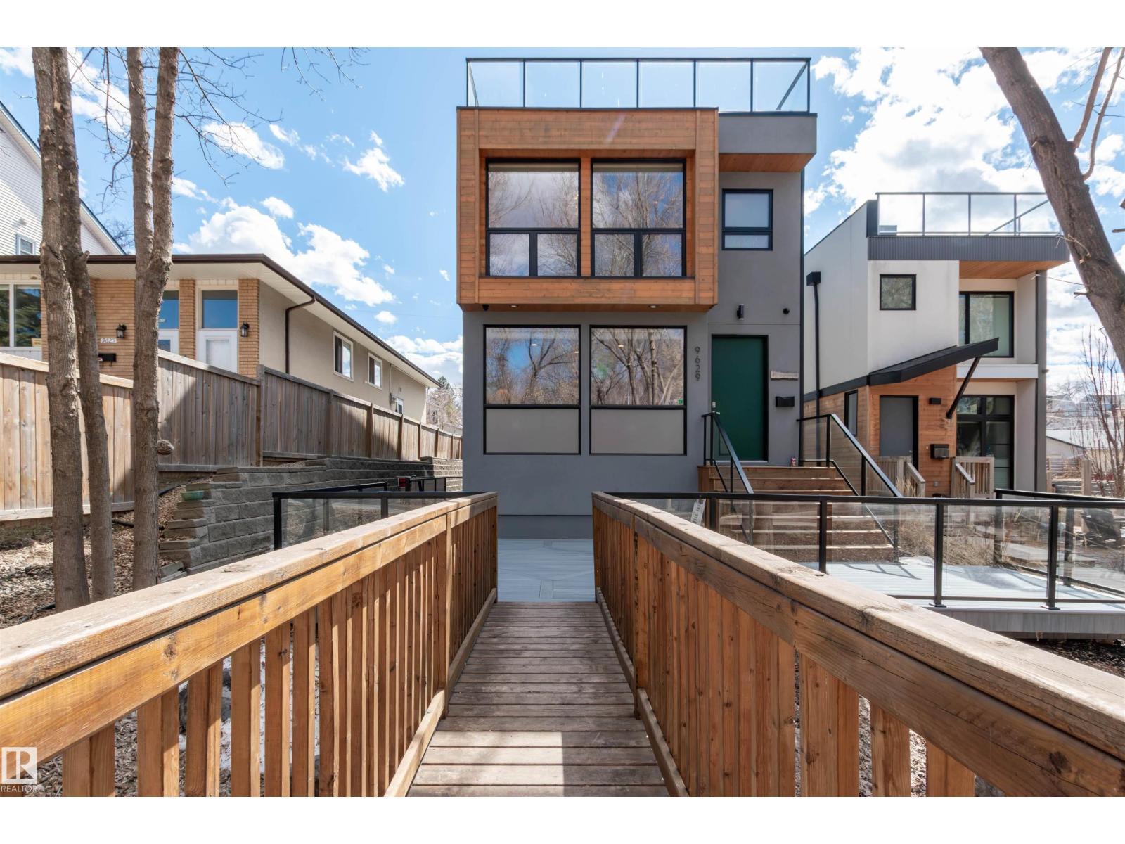 9629 84 Av Nw, Edmonton, AB - Outdoor