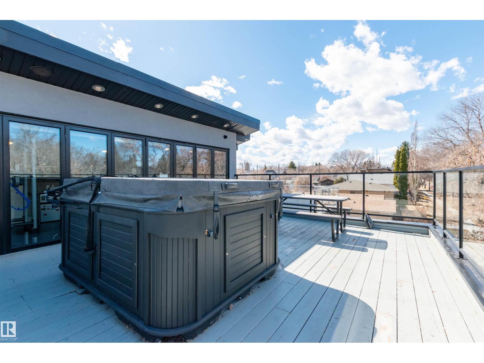 9629 84 Av Nw, Edmonton, AB - Outdoor With Deck Patio Veranda