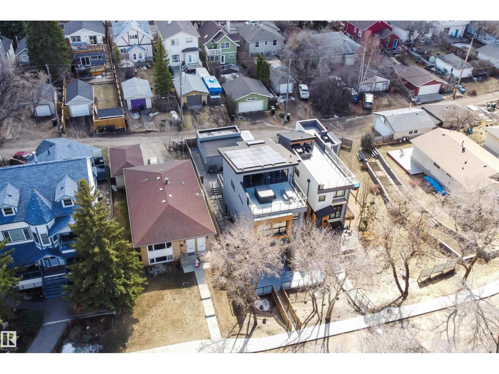 9629 84 Av Nw, Edmonton, AB - Outdoor With View