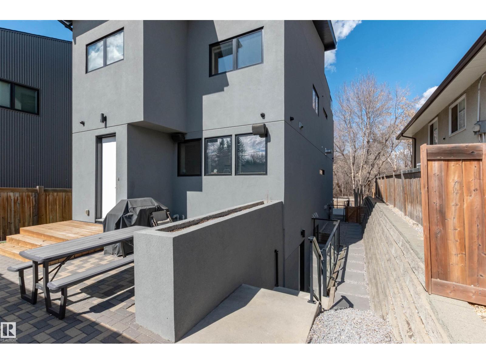 9629 84 Av Nw, Edmonton, AB - Outdoor With Deck Patio Veranda With Exterior