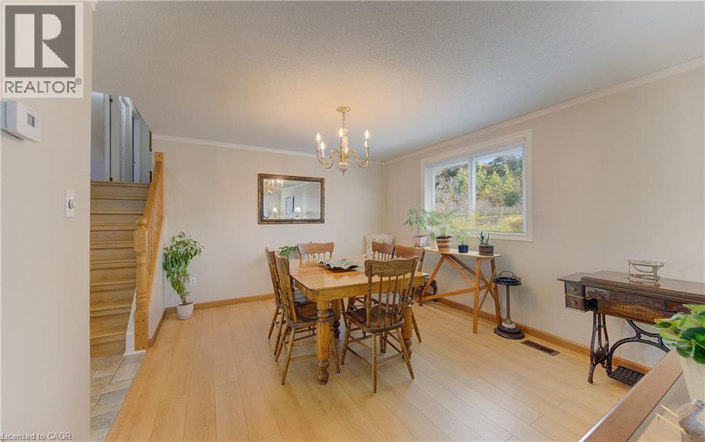 Dining Room - 7 Kilkerran Crescent, Kitchener, ON - Indoor Photo Showing Dining Room