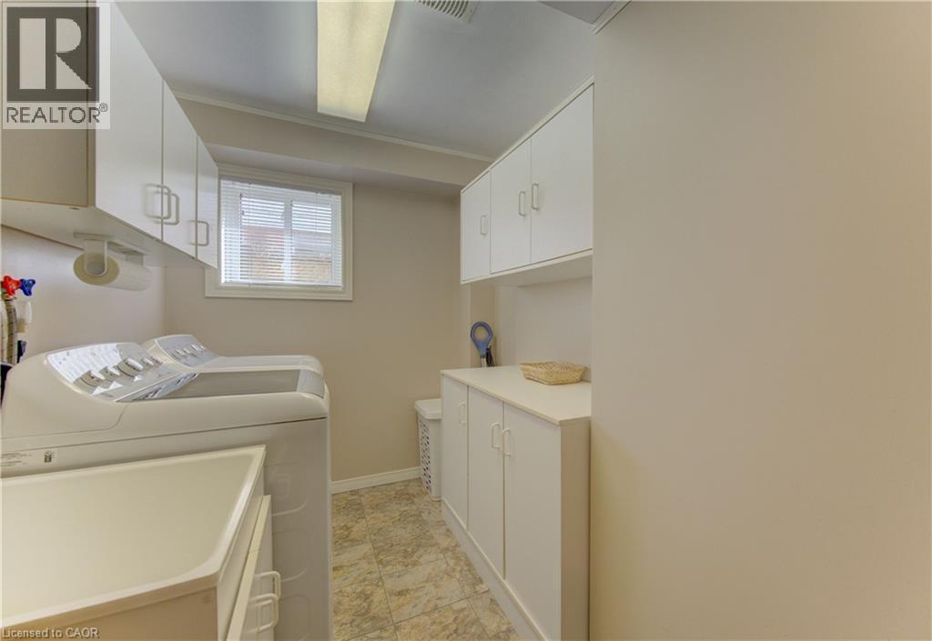 Well appointed Laundry Room - 7 Kilkerran Crescent, Kitchener, ON - Indoor Photo Showing Laundry Room