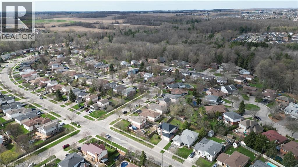 View to the Southwest - 7 Kilkerran Crescent, Kitchener, ON - Outdoor With View