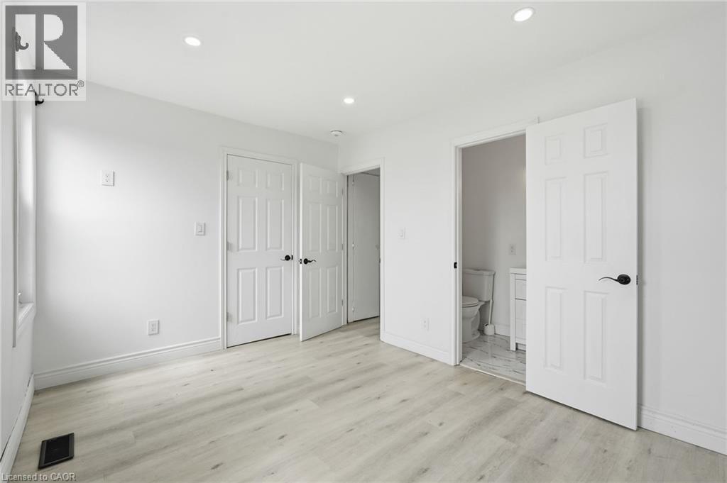 73 Gertrude Street, Hamilton, ON - Indoor Photo Showing Other Room