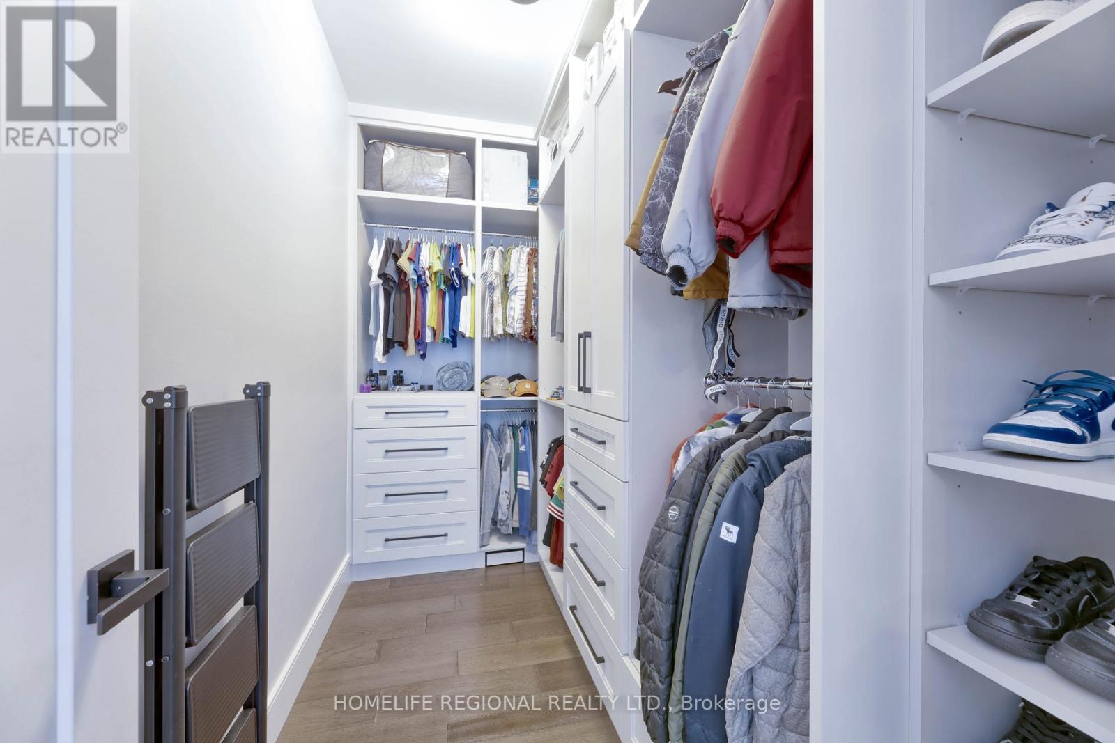5329 First Line, Erin, ON - Indoor With Storage