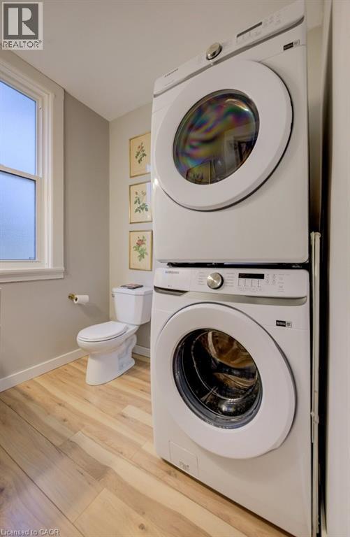 8 Spring Street E, Waterloo, ON - Indoor Photo Showing Laundry Room