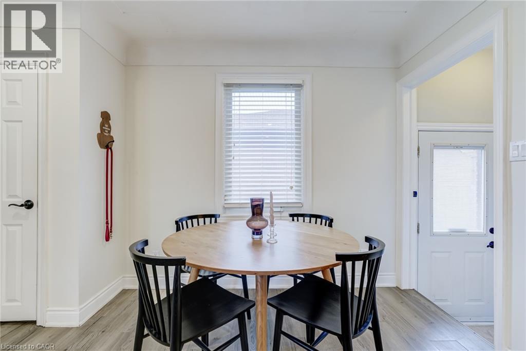 185 Deschene Avenue, Hamilton, ON - Indoor Photo Showing Dining Room