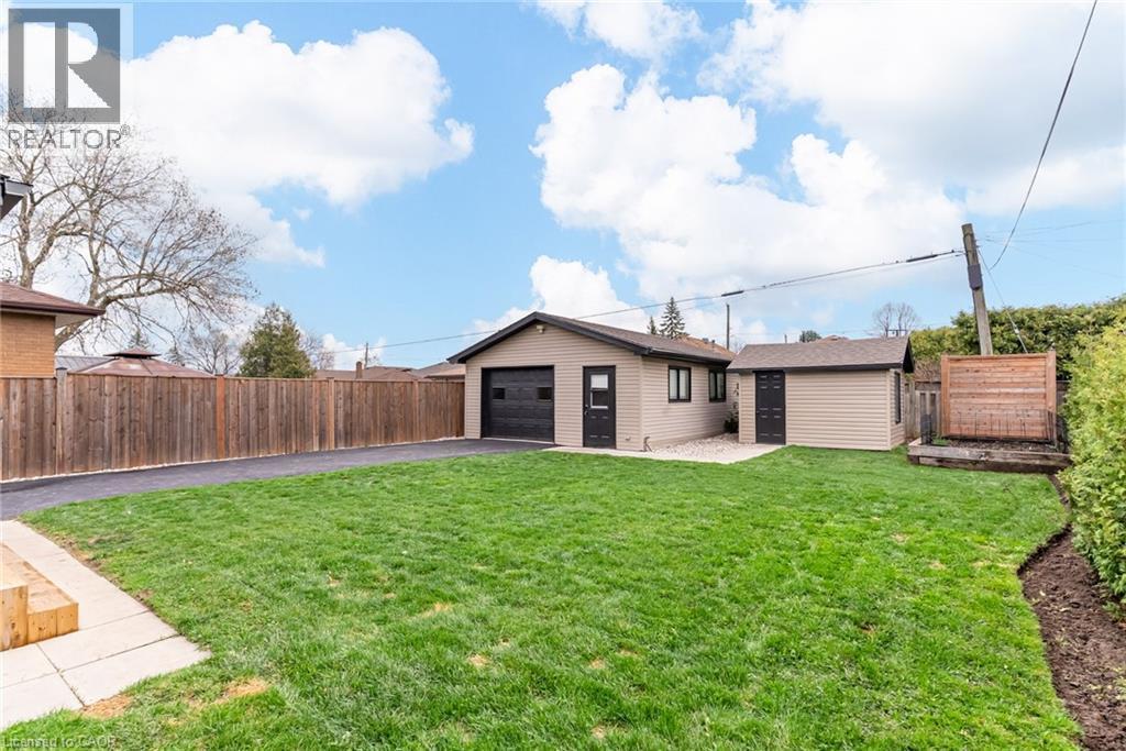 185 Deschene Avenue, Hamilton, ON - Outdoor
