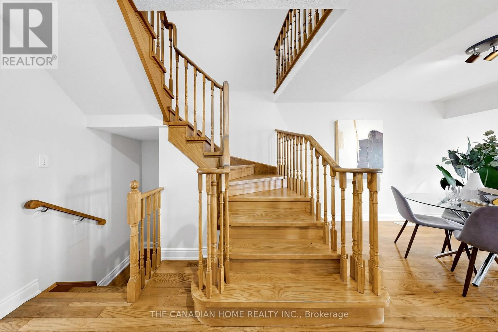 Hardwood Staircase - 3470 Angel Pass Drive, Mississauga, ON - Indoor Photo Showing Other Room