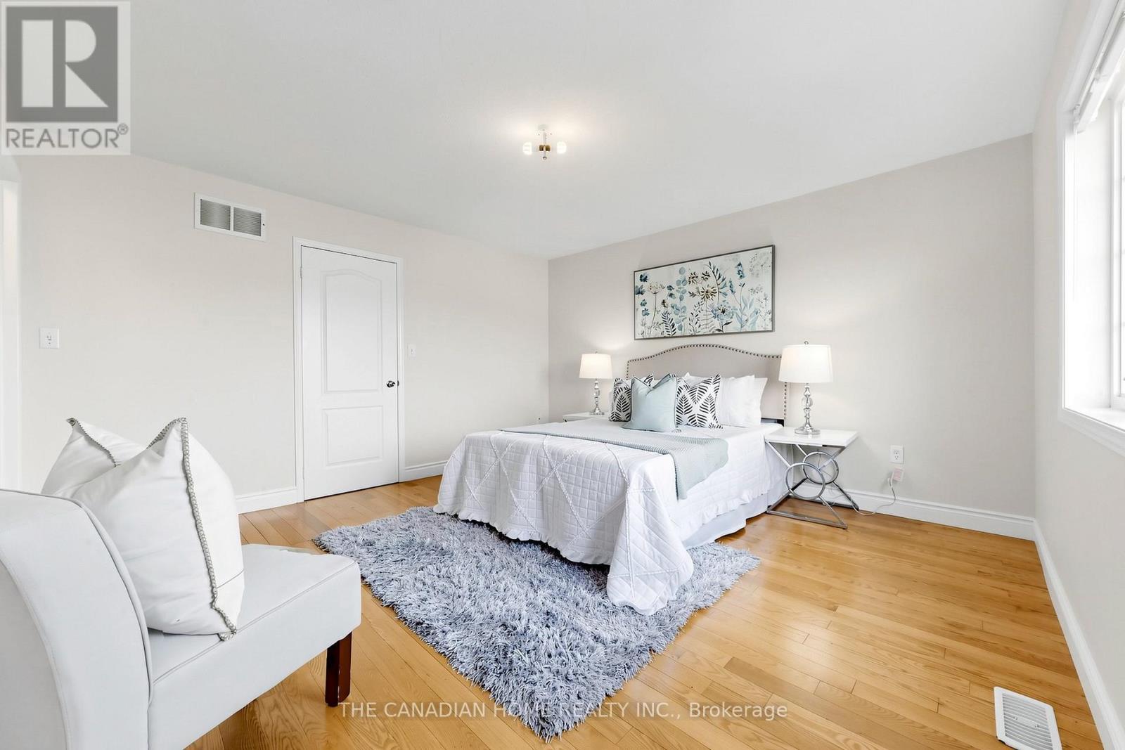 3470 Angel Pass Drive, Mississauga, ON - Indoor Photo Showing Bedroom