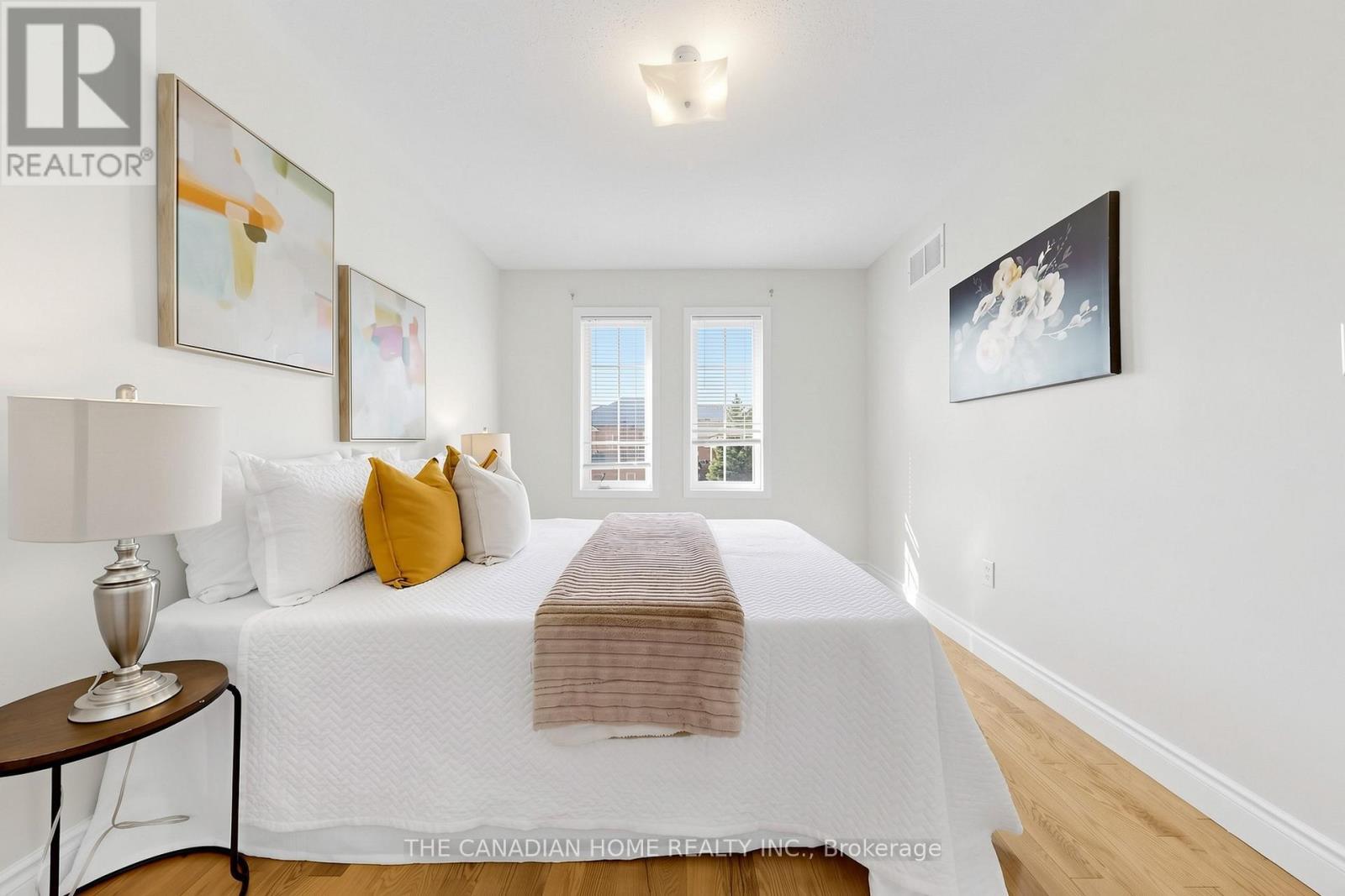 3470 Angel Pass Drive, Mississauga, ON - Indoor Photo Showing Bedroom