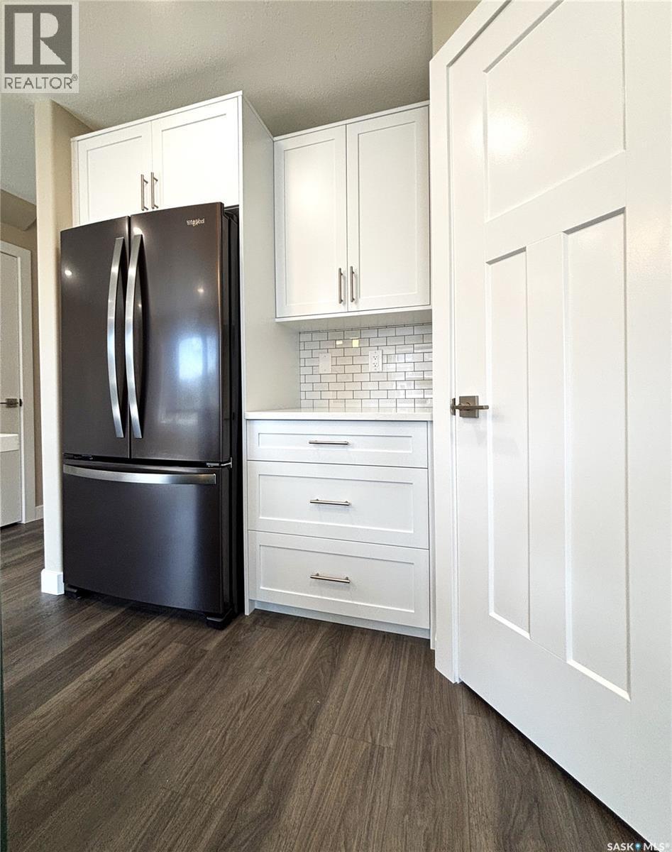 371 Childers Crescent, Saskatoon, SK - Indoor Photo Showing Kitchen