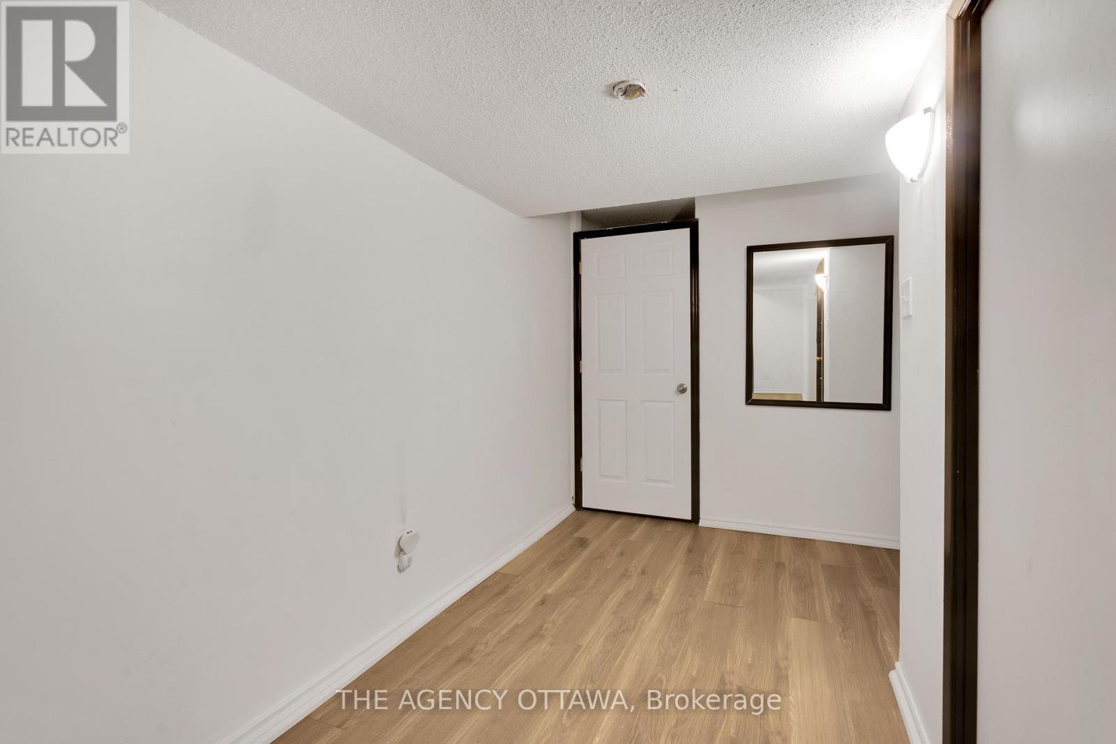 10 Collins Crescent, Brampton (Brampton North), ON - Indoor Photo Showing Other Room