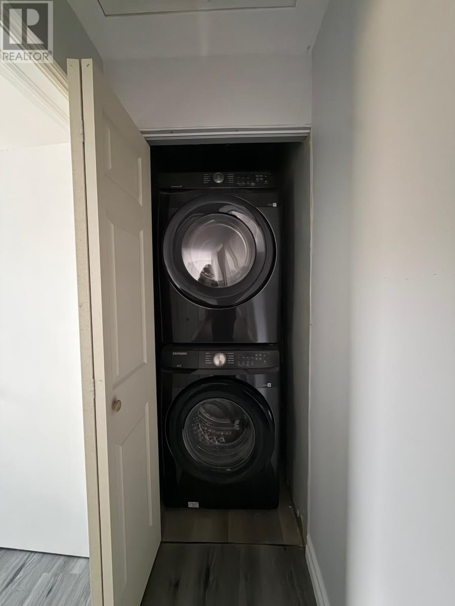 5 Grades Road, Cow Head, NL - Indoor Photo Showing Laundry Room