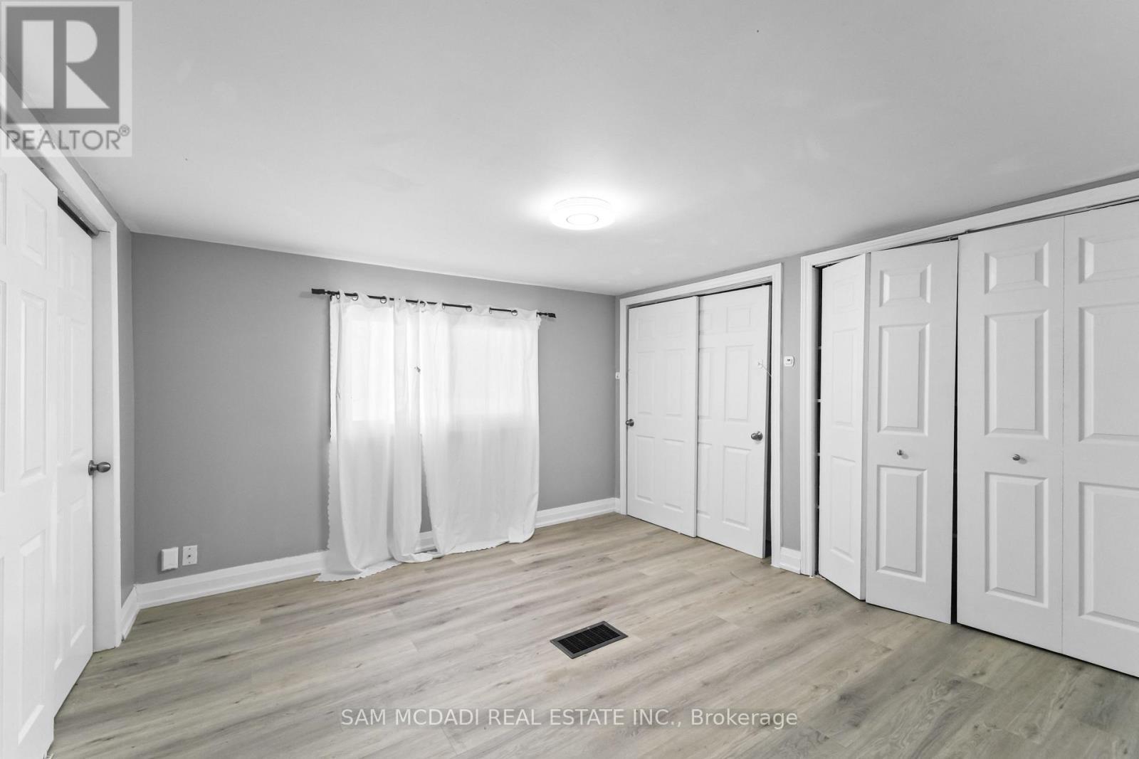 266 Beach Road, Hamilton, ON - Indoor Photo Showing Other Room