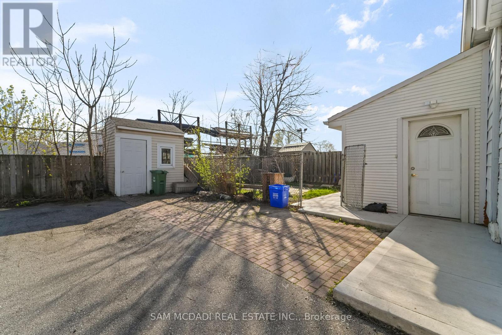 266 Beach Road, Hamilton, ON - Outdoor