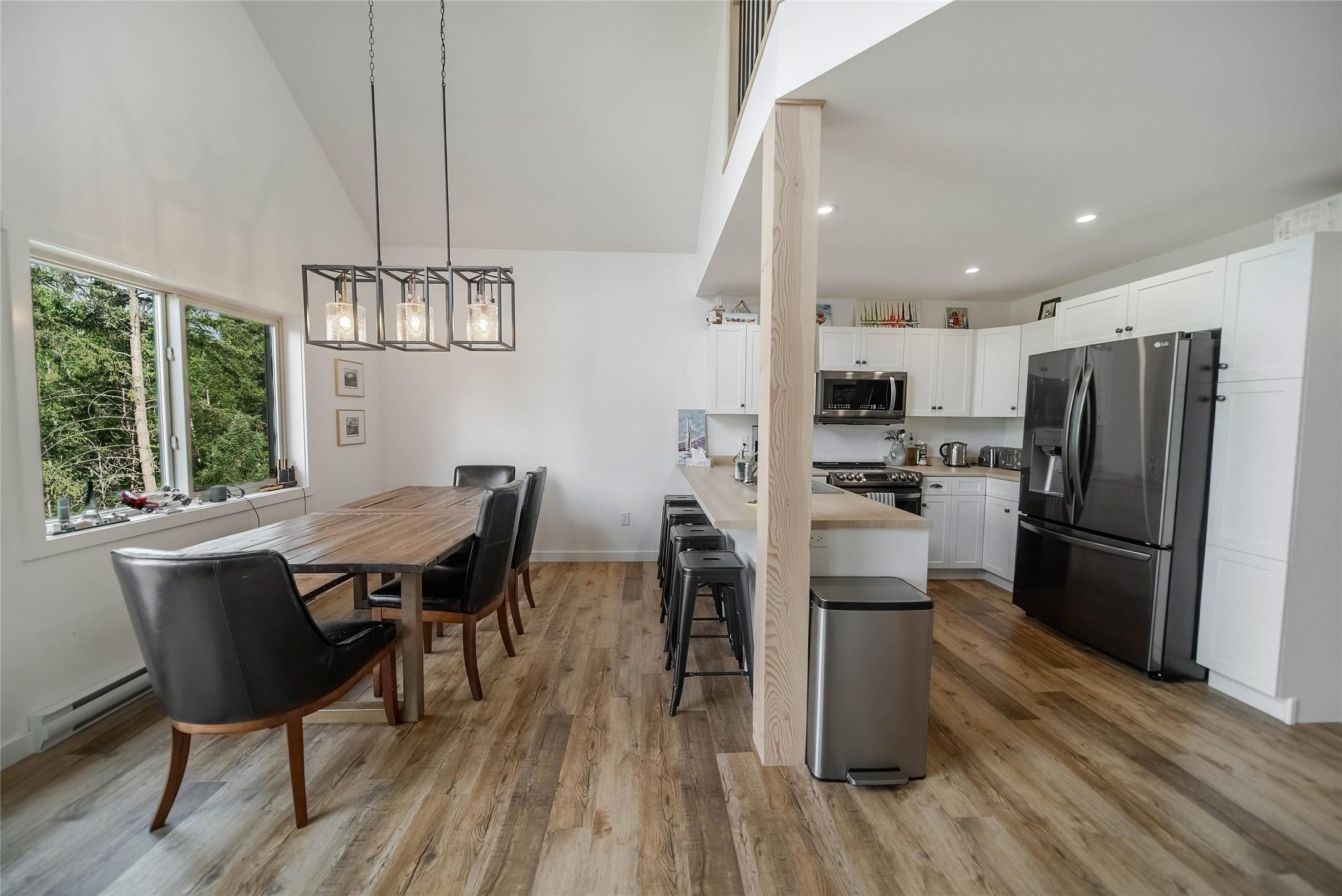 9934 Osprey Landing Drive, Wardner, BC - Indoor