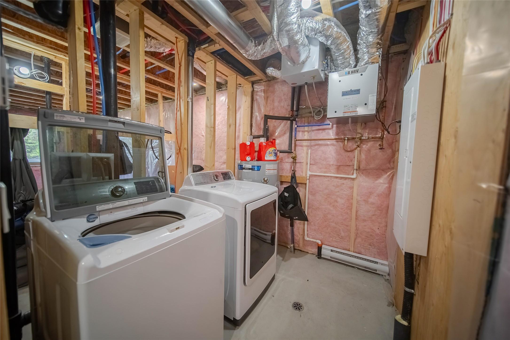 9934 Osprey Landing Drive, Wardner, BC - Indoor Photo Showing Laundry Room
