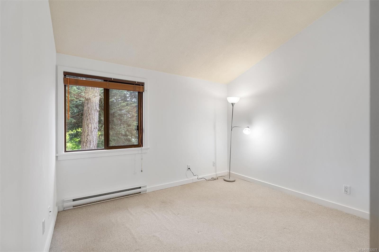 205-2341 Harbour Rd, Sidney, BC