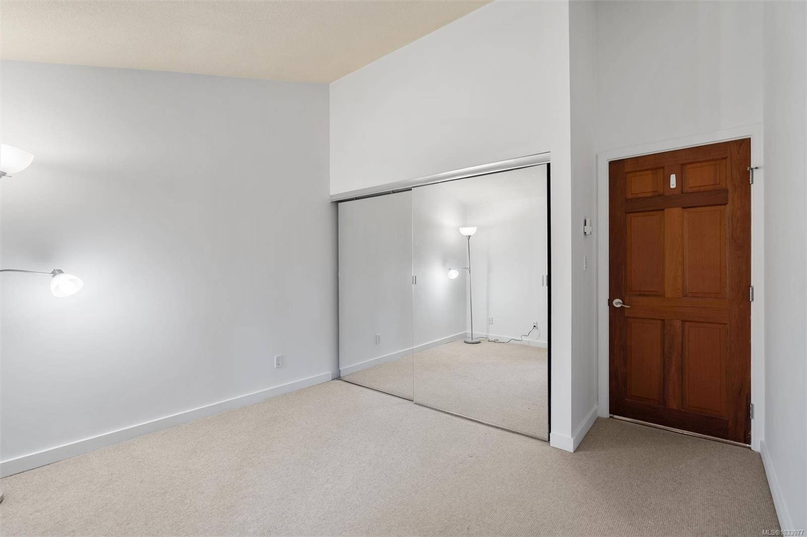 205-2341 Harbour Rd, Sidney, BC