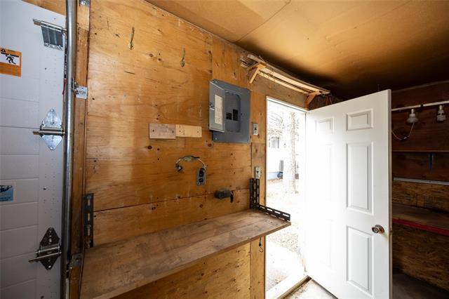 427 Thompson Dr, Winnipeg, MB