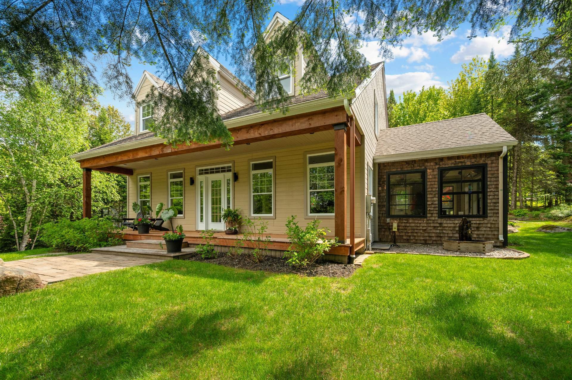 Façade - 74 Rue Balmoral, Morin-Heights, QC - Outdoor With Deck Patio Veranda