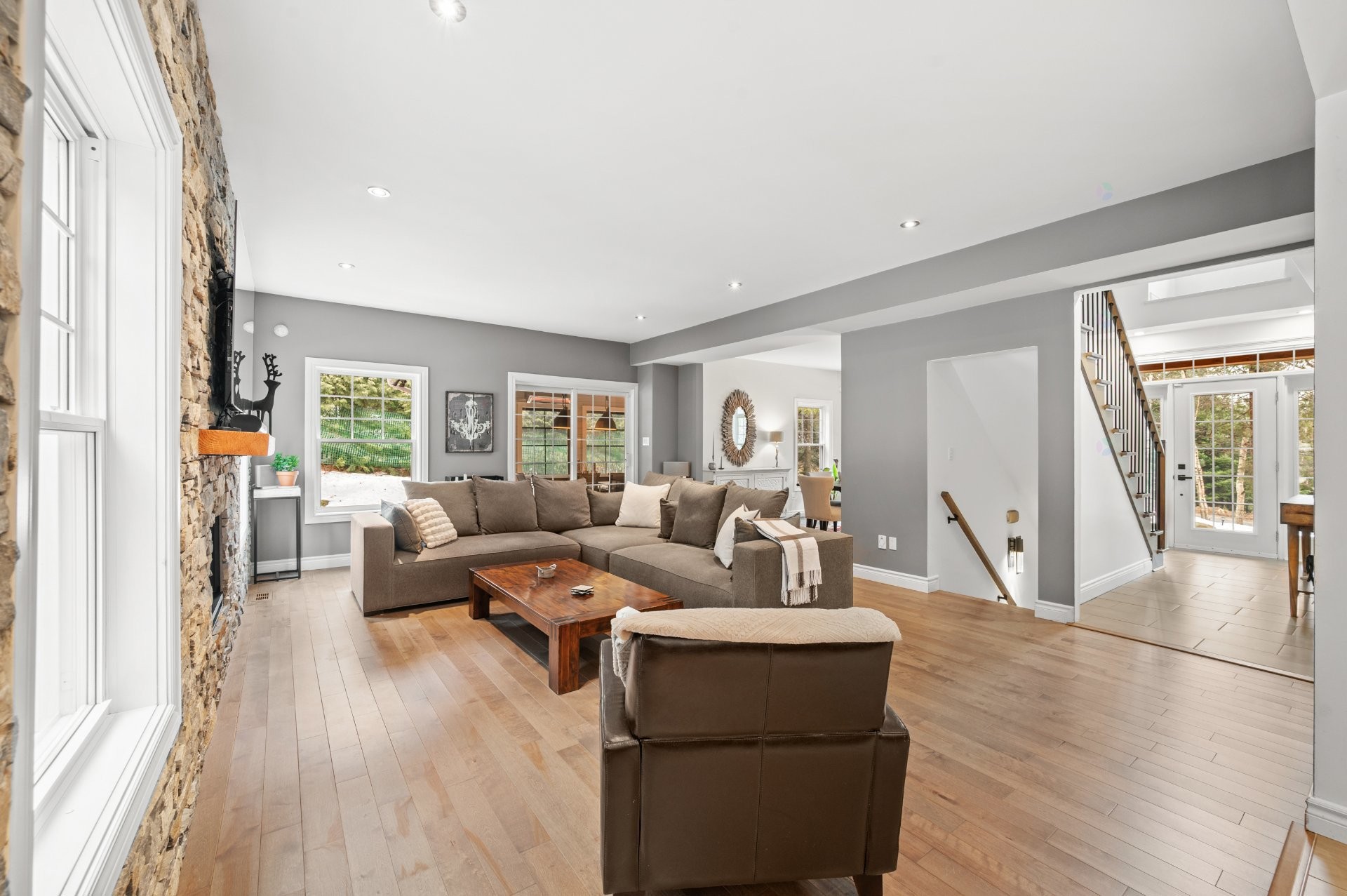 Salon - 74 Rue Balmoral, Morin-Heights, QC - Indoor Photo Showing Living Room