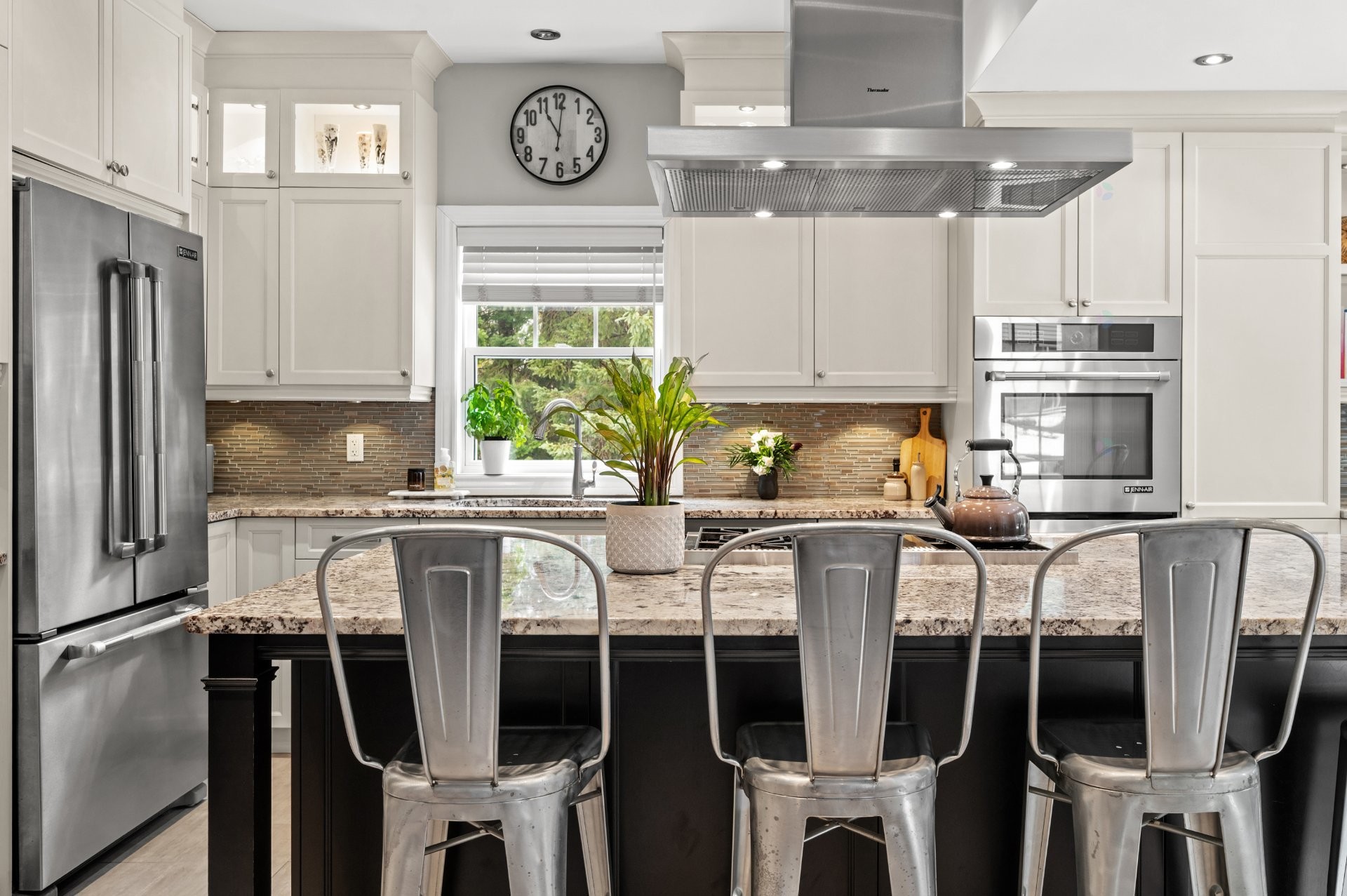 Cuisine - 74 Rue Balmoral, Morin-Heights, QC - Indoor Photo Showing Kitchen With Upgraded Kitchen