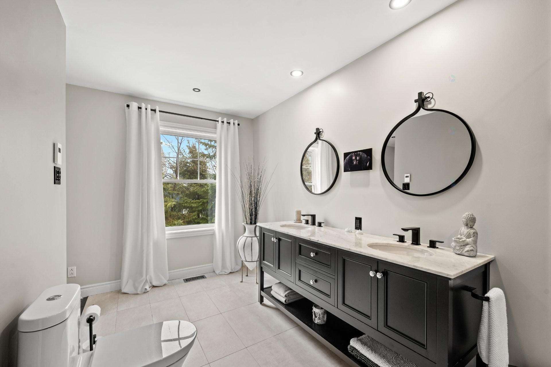 Salle de bains attenante à la CCP - 74 Rue Balmoral, Morin-Heights, QC - Indoor Photo Showing Bathroom