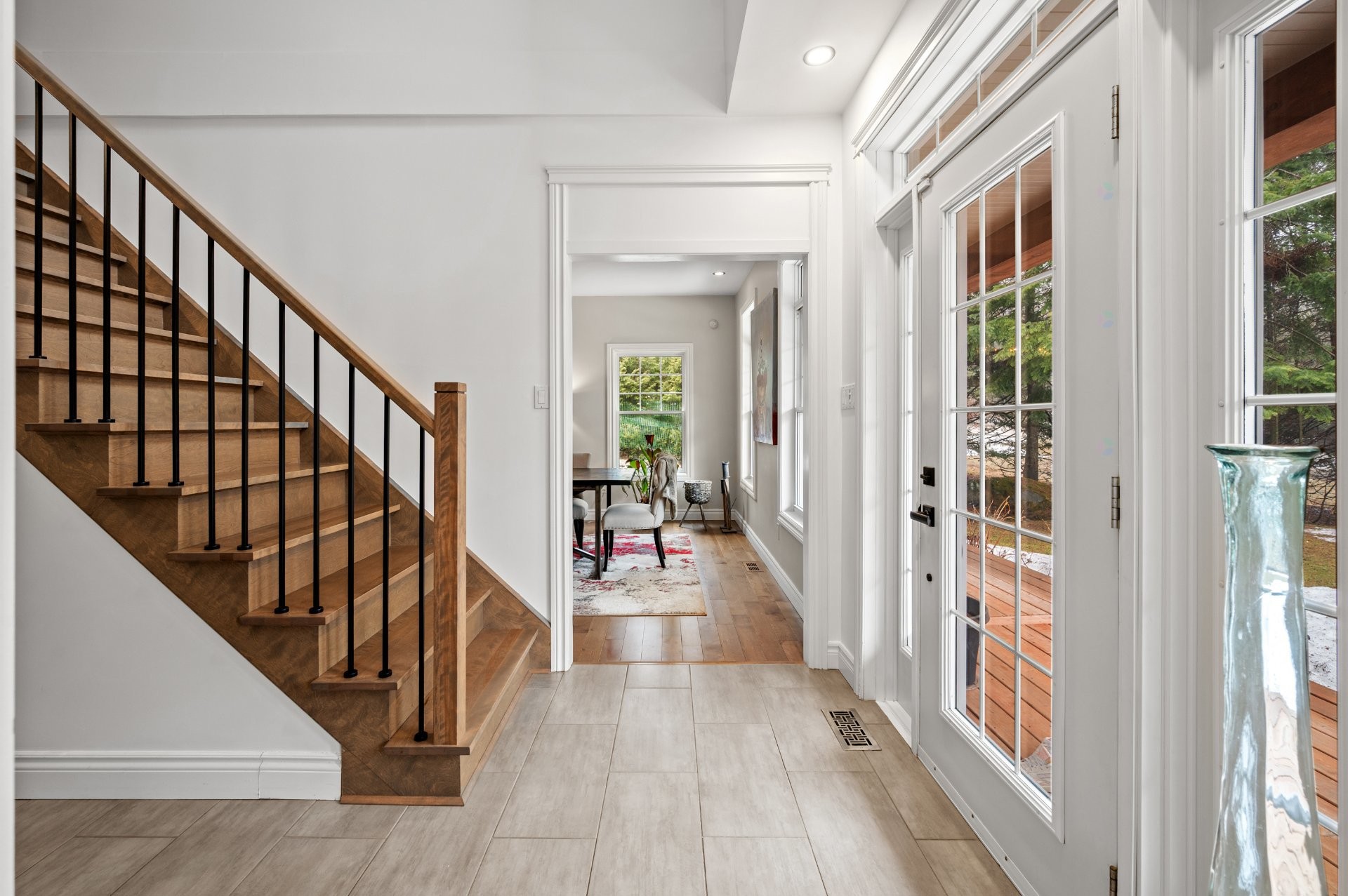 Hall d'entrée/Vestibule - 74 Rue Balmoral, Morin-Heights, QC - Indoor Photo Showing Other Room