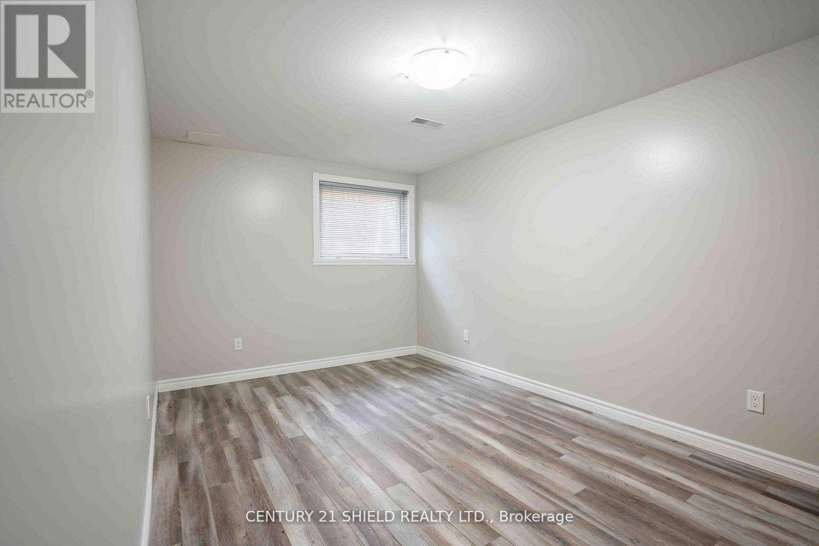 223 Third Street W, Cornwall, ON - Indoor Photo Showing Other Room