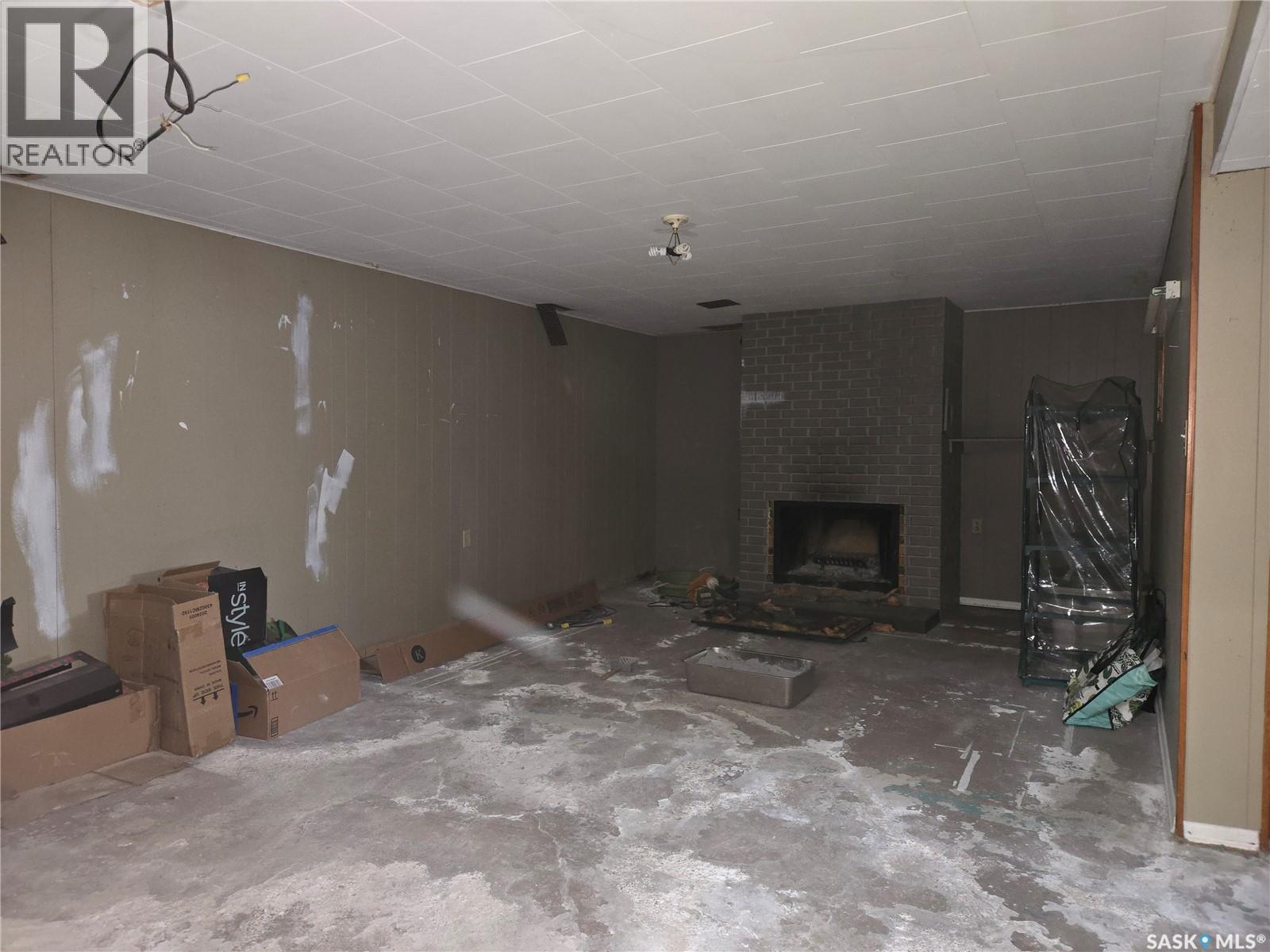 719 3Rd Street E, Assiniboia, SK - Indoor With Fireplace