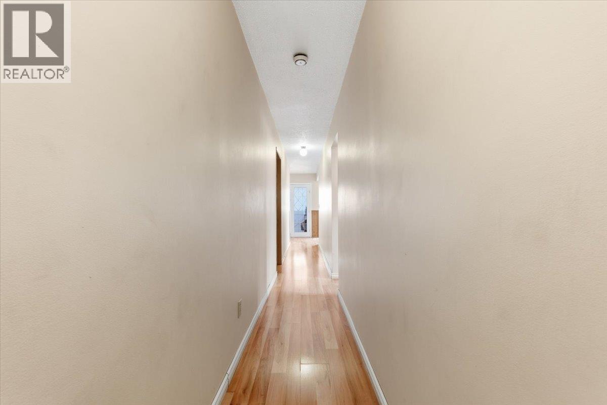 8163 Buchanan Road, Coldstream, BC - Indoor Photo Showing Other Room