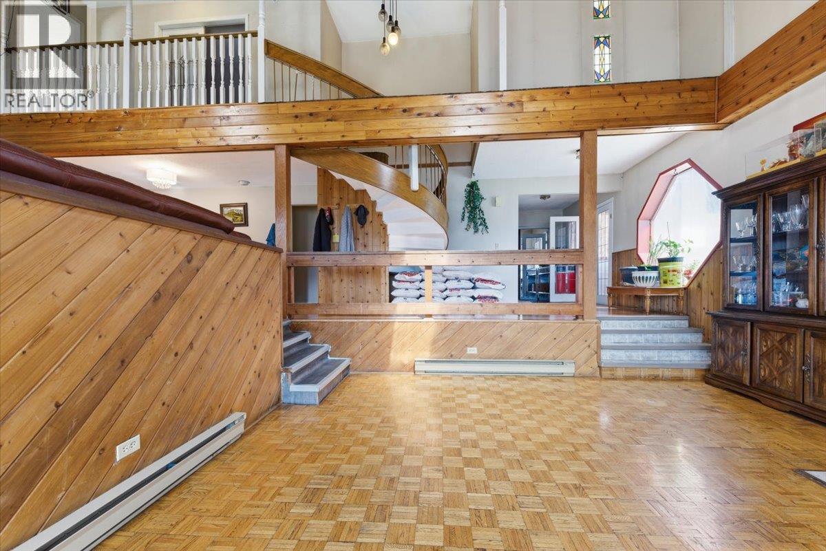 8163 Buchanan Road, Coldstream, BC - Indoor Photo Showing Other Room