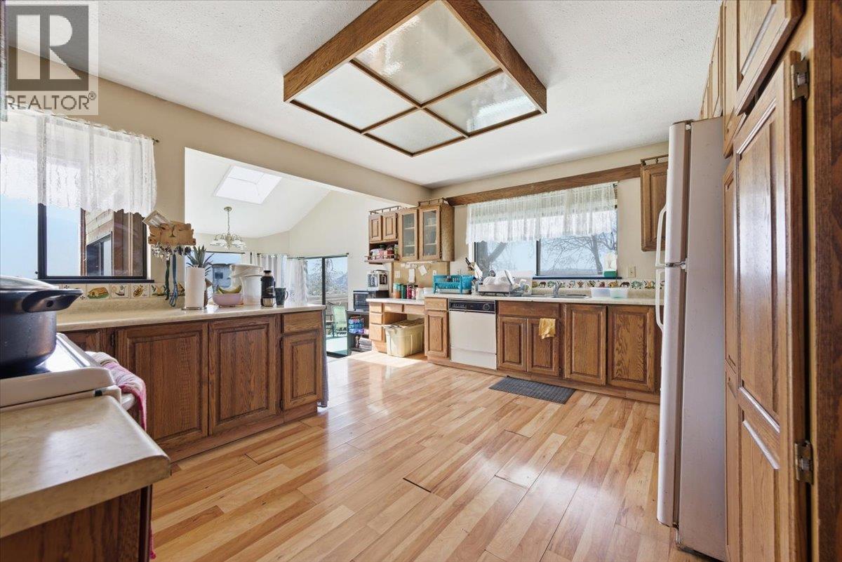 8163 Buchanan Road, Coldstream, BC - Indoor