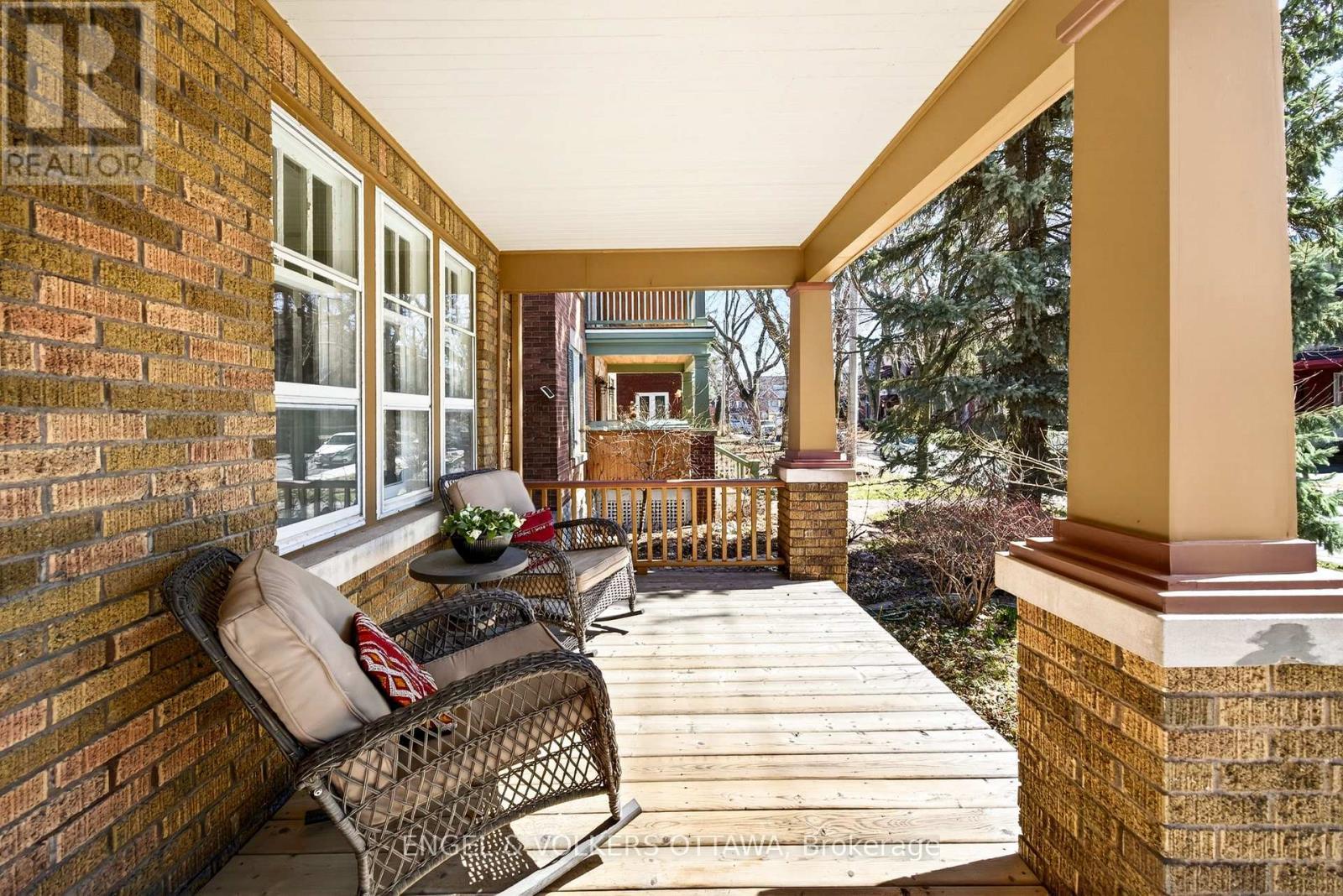 23 Woodlawn Avenue, Ottawa, ON - Outdoor With Exterior