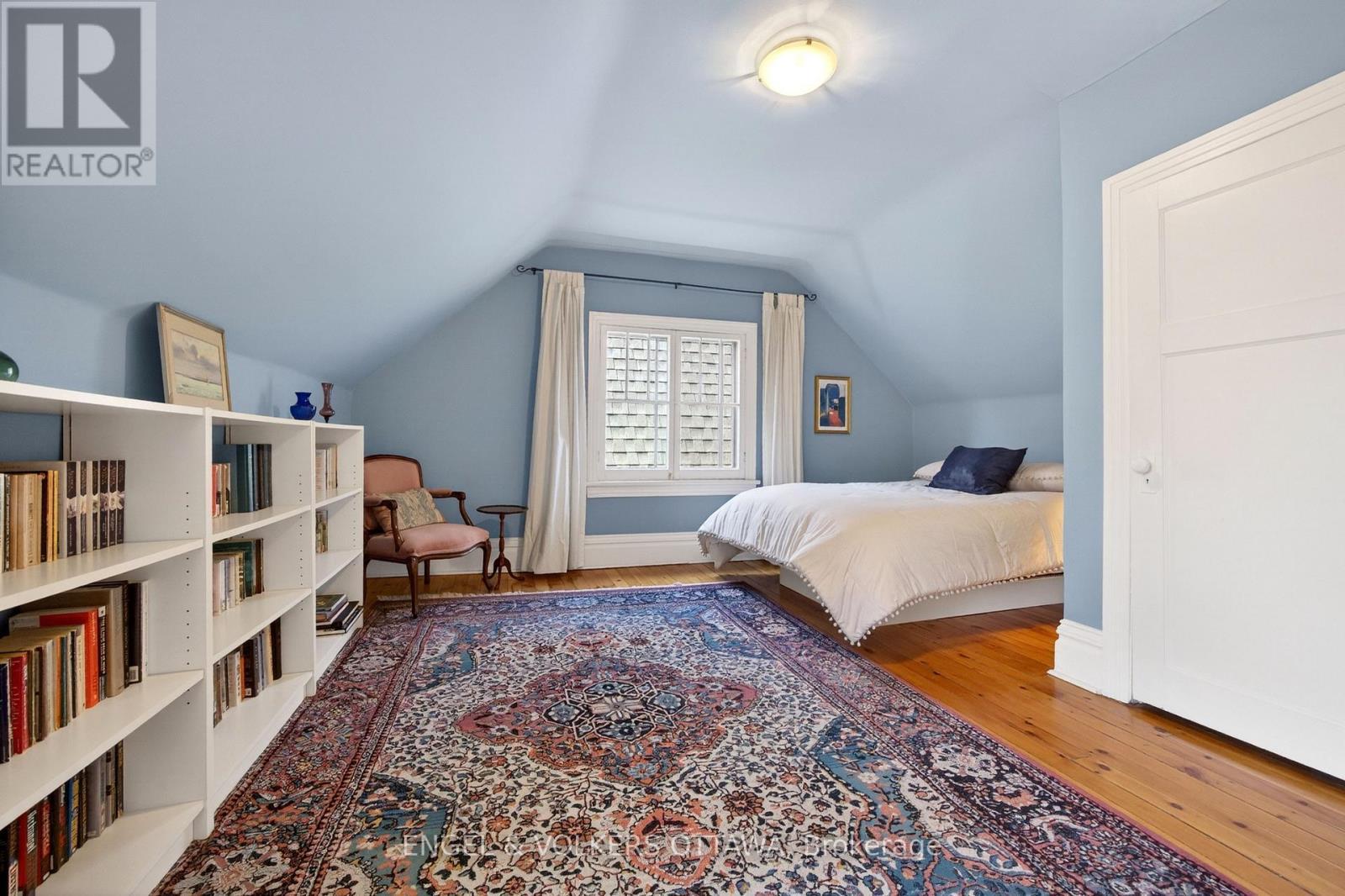23 Woodlawn Avenue, Ottawa, ON - Indoor Photo Showing Bedroom