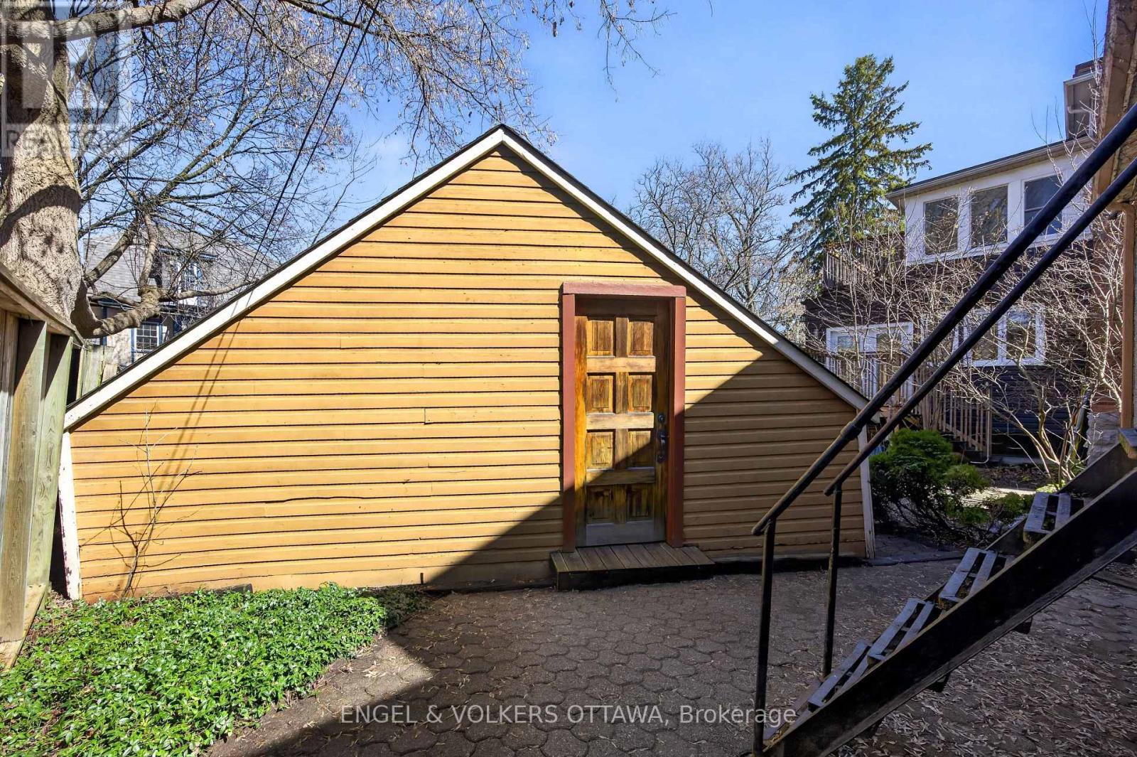 23 Woodlawn Avenue, Ottawa, ON - Outdoor With Exterior