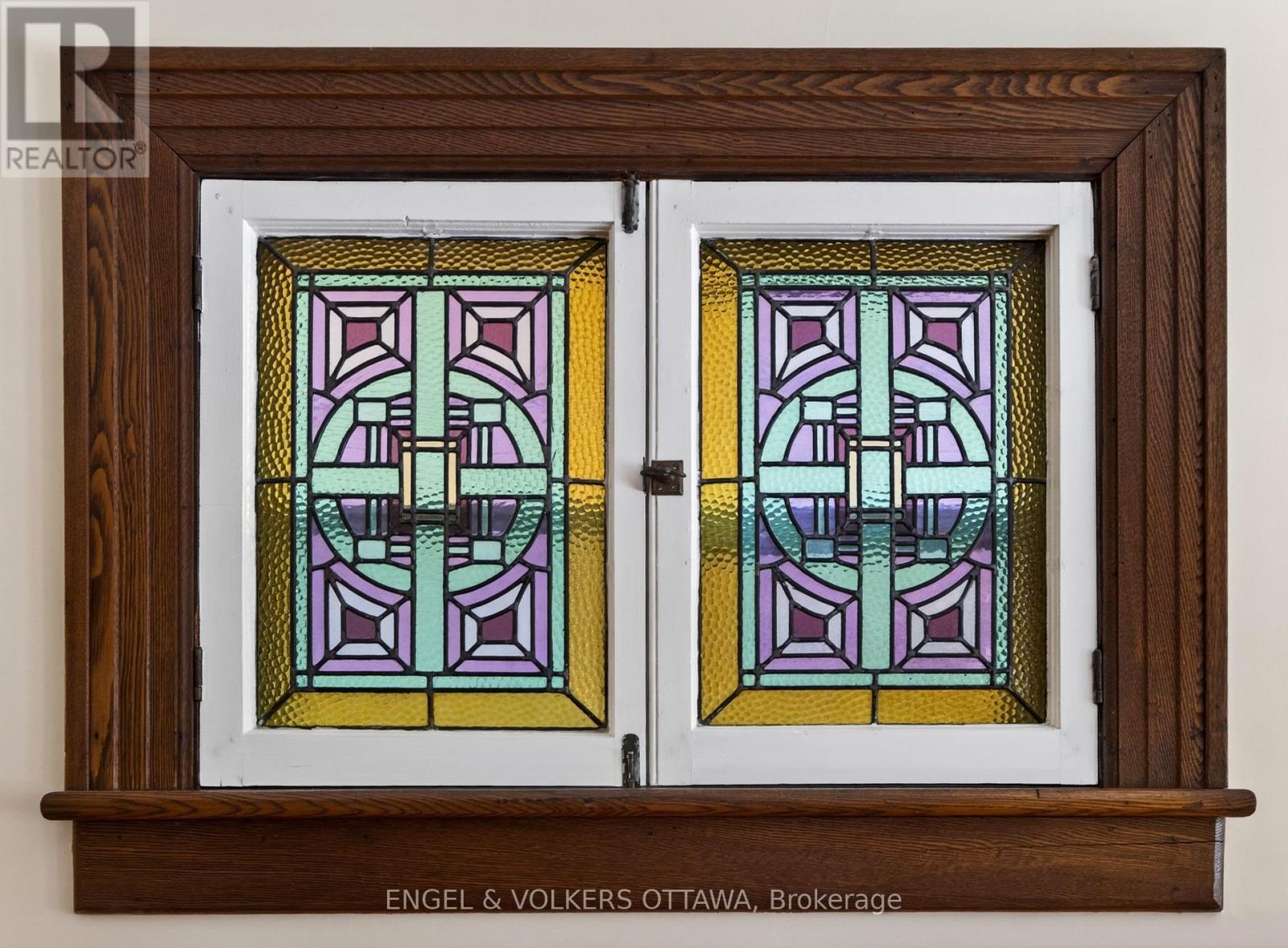 23 Woodlawn Avenue, Ottawa, ON -