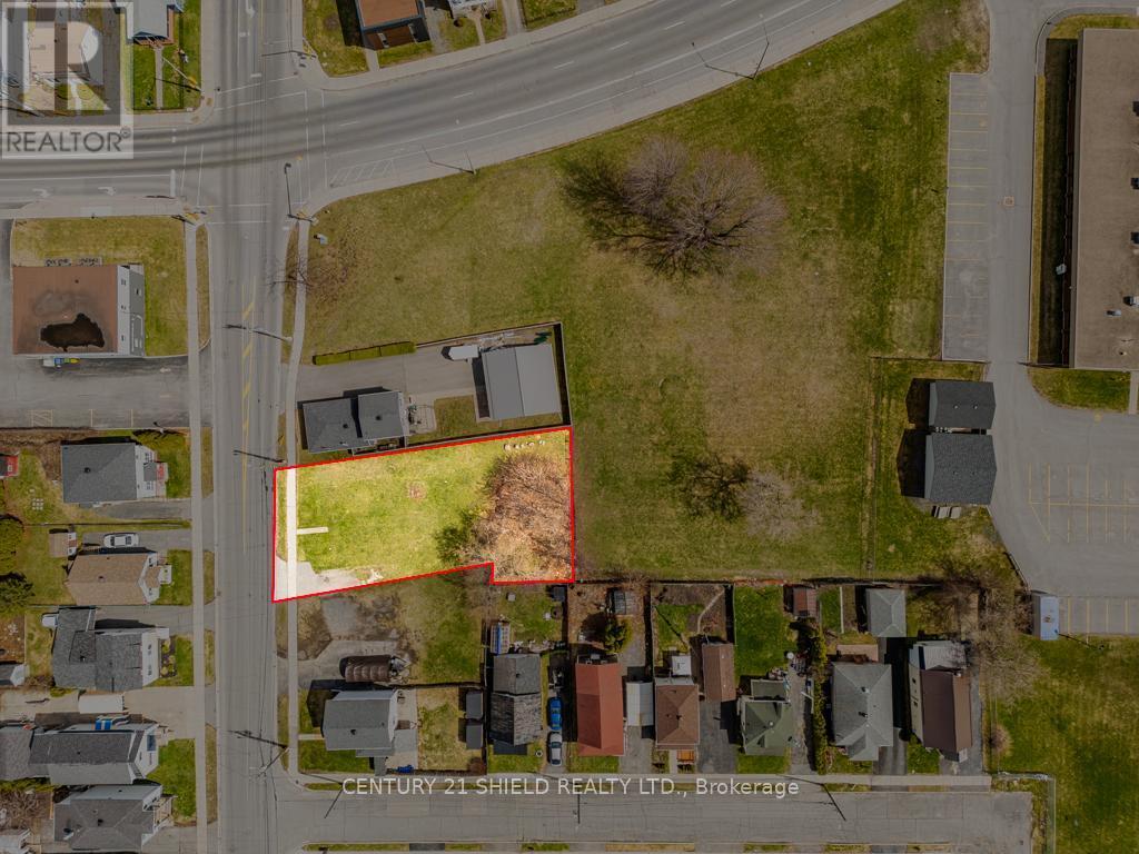 20 Eleventh Street W, Cornwall, ON