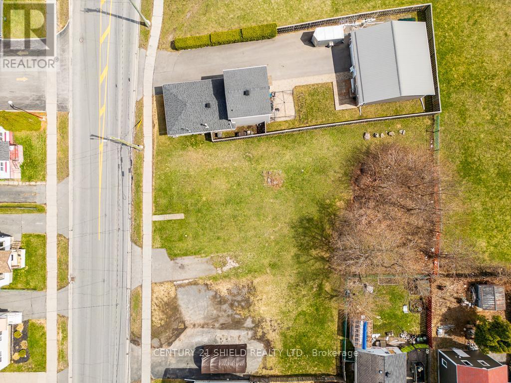 20 Eleventh Street W, Cornwall, ON