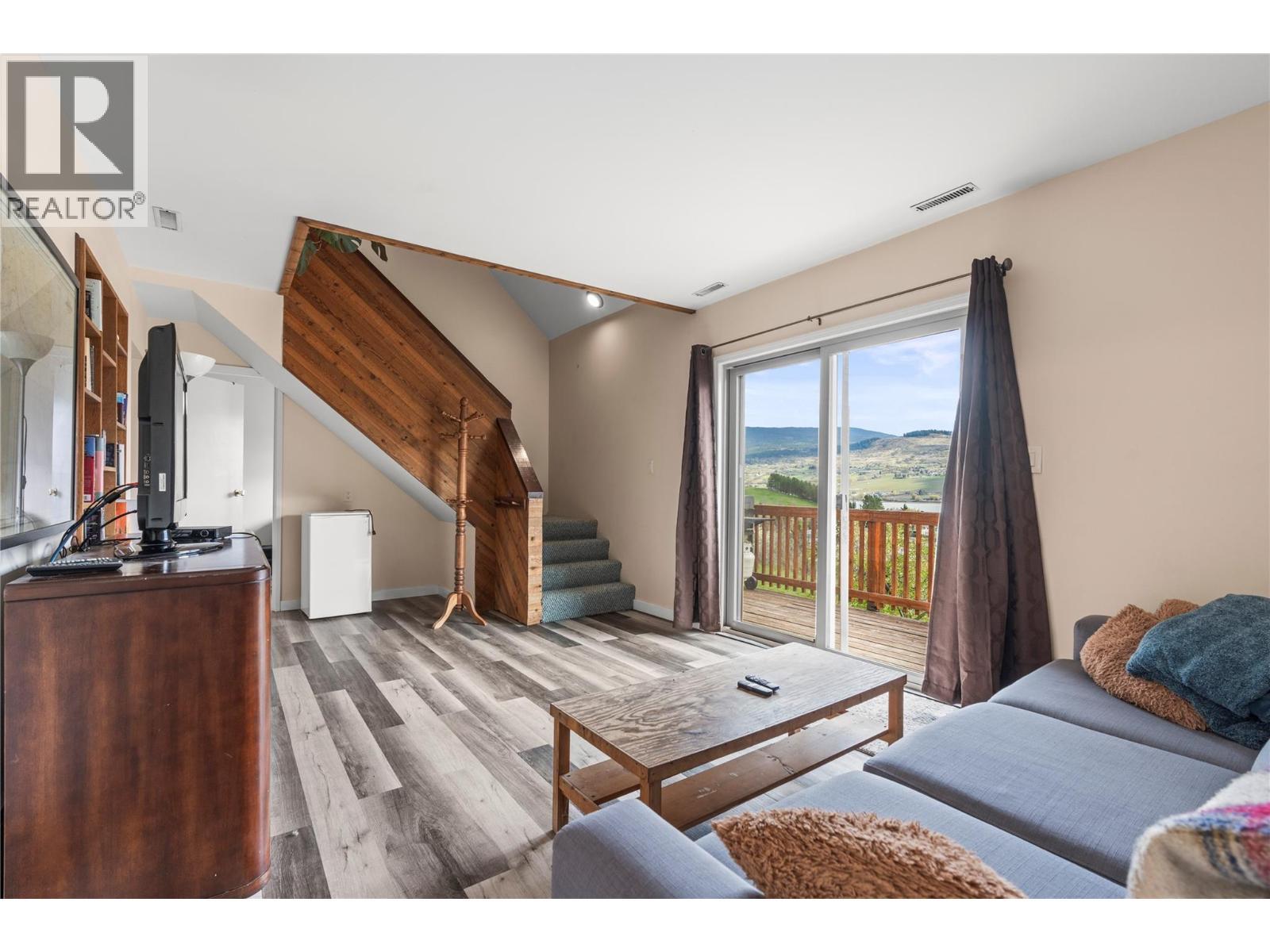 6515 Eagle Road, Vernon, BC - Indoor