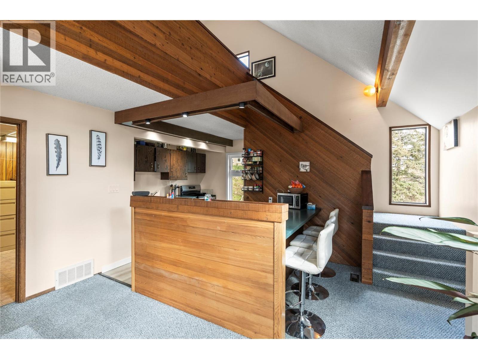 6515 Eagle Road, Vernon, BC - Indoor Photo Showing Other Room