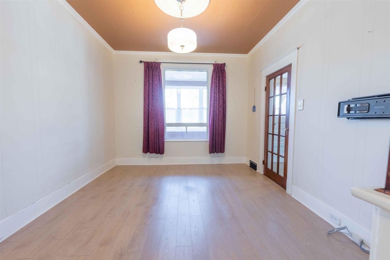151 Secord St, Thunder Bay, ON - Indoor Photo Showing Other Room