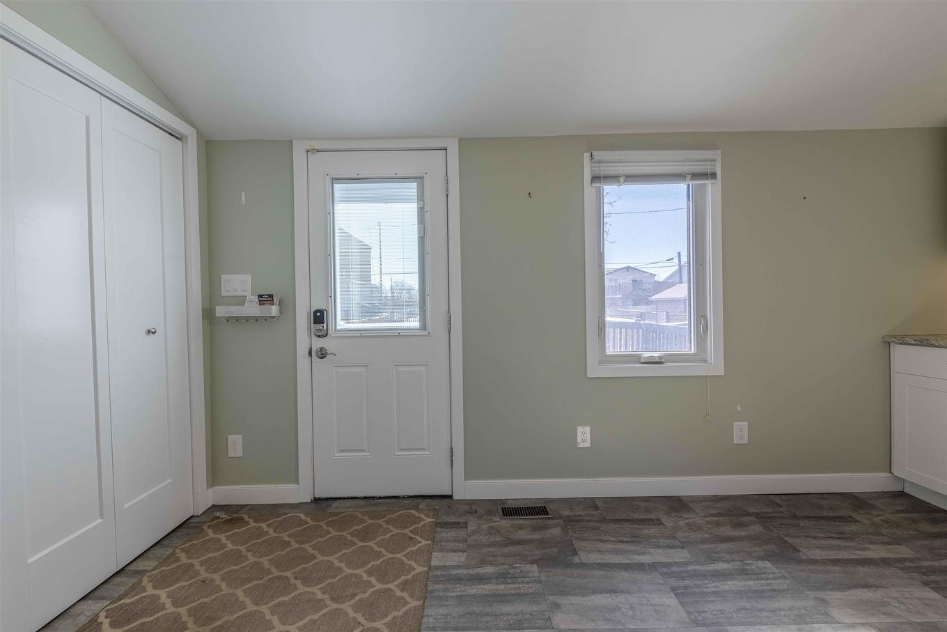 151 Secord St, Thunder Bay, ON - Indoor Photo Showing Other Room