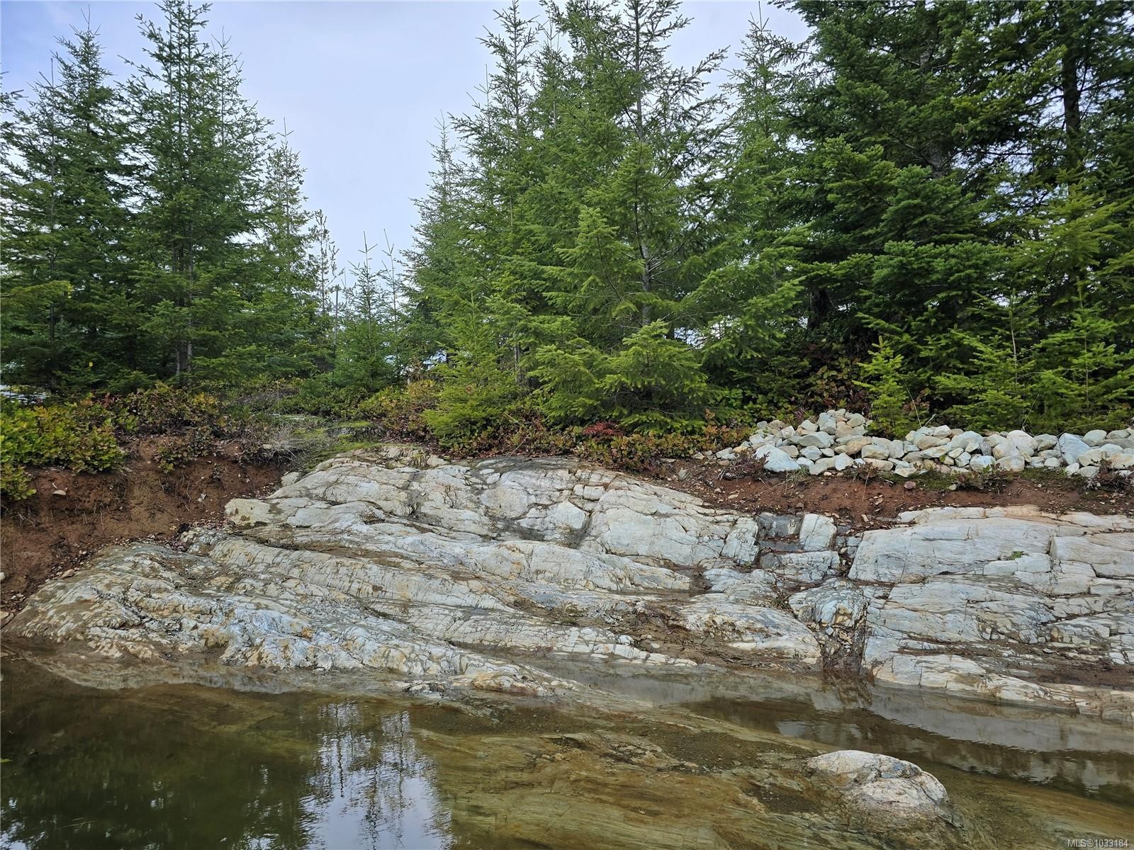 345 Skywater Dr, Salt Spring, BC